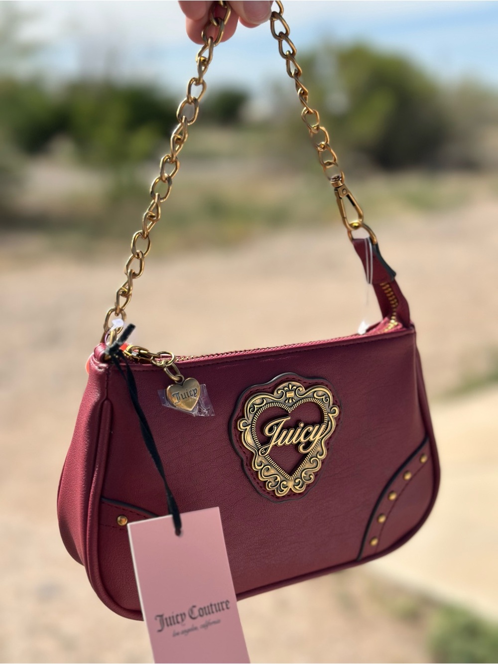 “In Her Juicy Era Convertible Wristlet” Juicy couture NWT